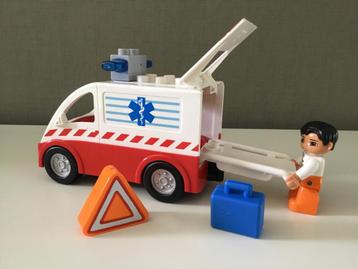 Lego Duplo Ziekenwagen beschikbaar voor biedingen
