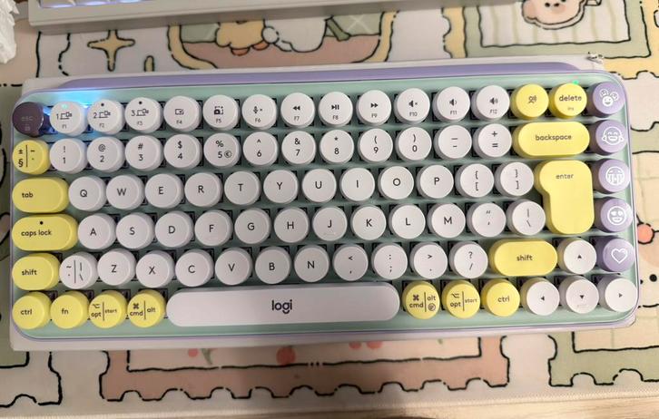 Logitech POP Keys Mechanical Keyboard – Zo goed als nieuw, Computers en Software, Toetsenborden, Zo goed als nieuw, Verzenden