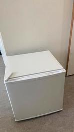 Tillreda IKEA minikoelkast/koelkast, Minder dan 75 liter, Met vriesvak, Zo goed als nieuw, Energieklasse A of zuiniger