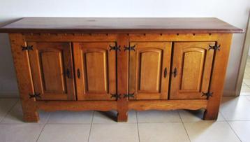 Eiken eetkamer Spaanse Stijl beschikbaar voor biedingen