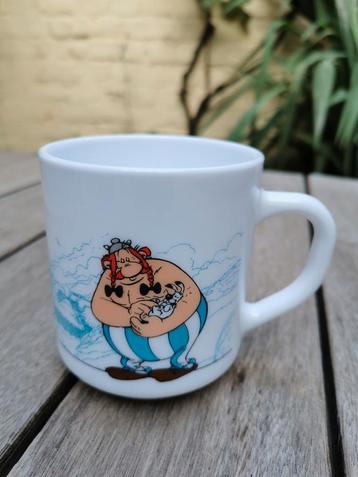 Mok of kop Asterix en Obelix. Obelix met Idefix.  beschikbaar voor biedingen