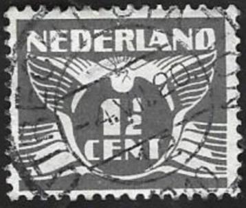 1 Postzegel Nederland 1935 Vliegende Duif beschikbaar voor biedingen