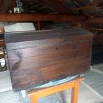 Antieke bruine, grote houten koffer, Ophalen, Gebruikt