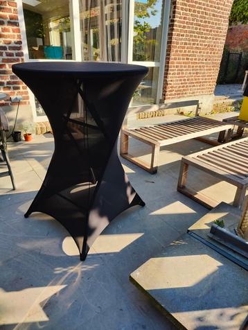 Statafel met hoes te huur  beschikbaar voor biedingen