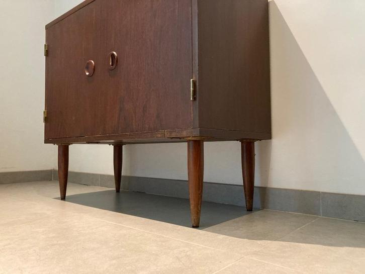 Trendy mid-century vintage teak kastje Scandinavisch design, Antiek en Kunst, Antiek | Meubels | Kasten, Ophalen