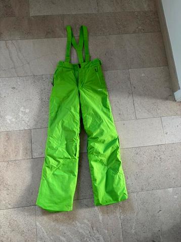 Skibroek maat 12 jaar beschikbaar voor biedingen