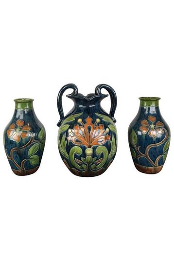 Groot formaat Vlaams Aardewerk trio Vazen - 1930s beschikbaar voor biedingen