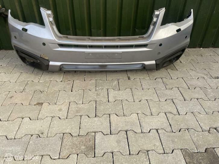 Voorbumper subaru forester 577045g030 Origineel, Auto-onderdelen, Carrosserie, Bumper, Voor, Gebruikt, Ophalen of Verzenden