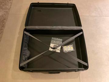 Delsey oerdegelijke zéér propere valies voor miniprijsje beschikbaar voor biedingen