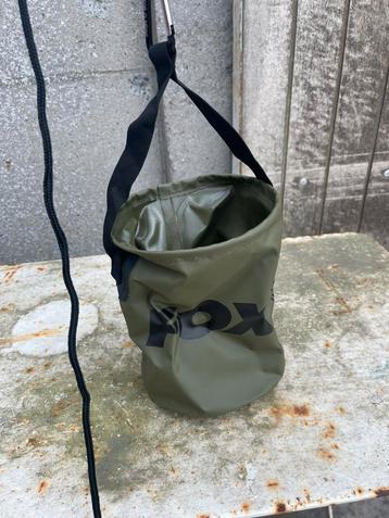 Fox water bucket beschikbaar voor biedingen