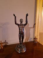 Italiaanse Grand Tour bronzen figuur van een atleet, Antiquités & Art, Bronze, Enlèvement ou Envoi