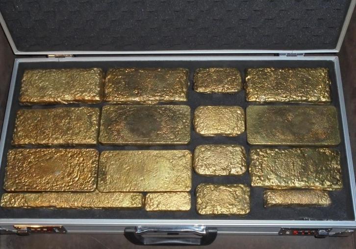 Koffer Vol Met Goud 16 Goudbaren Goudbaar Inclusief Koffer, Postzegels en Munten, Edelmetalen en Baren, Goud, Ophalen of Verzenden