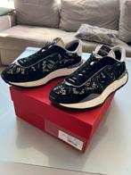 Authentieke sneakers van Valentino, Zo goed als nieuw