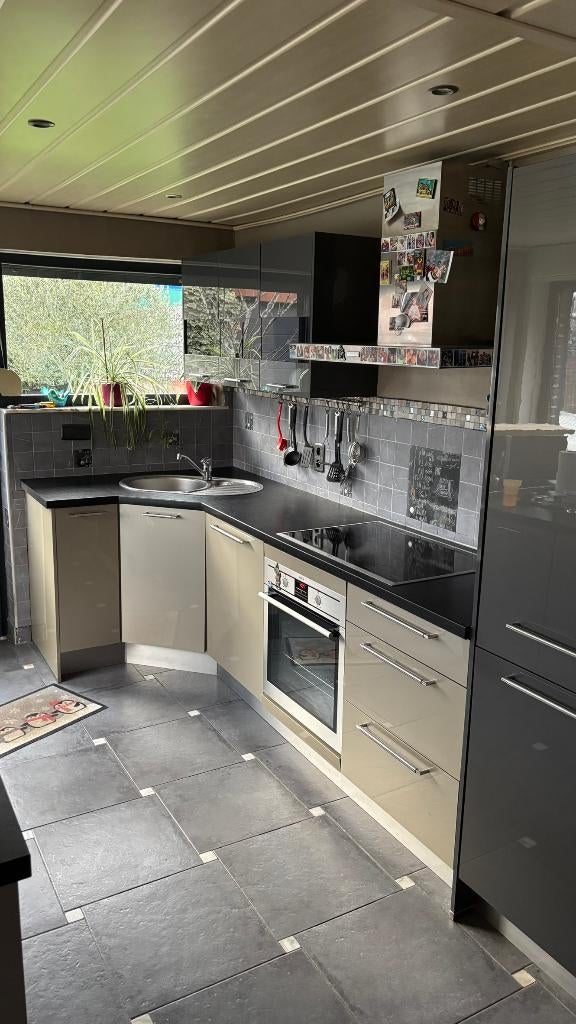 cuisine complète avec ilot, Maison & Meubles, Cuisine | Cuisines complètes, Utilisé, Cuisine d'angle, Crème, Composite, Avec îlot