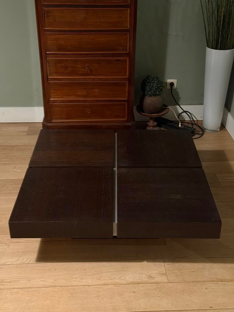 Table basse design contemporaine en bois foncé –Format carré, Enlèvement