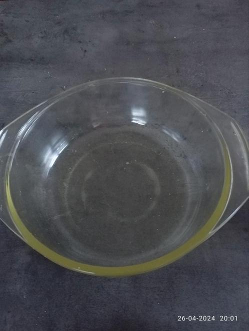 Zware glazen ronde ovenschotel met deksel diameter 23 cm, Maison & Meubles, Accessoires pour la Maison | Plataux & Paniers, Comme neuf