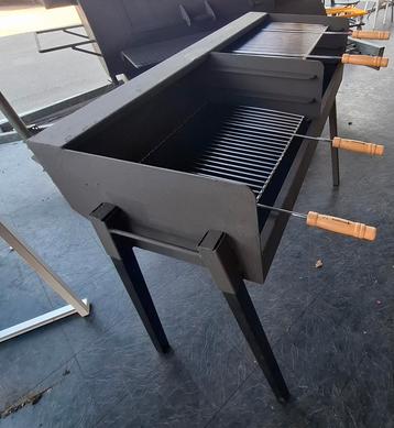 professionele houtskool bbq beschikbaar voor biedingen