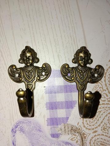 Crochet laiton ange beschikbaar voor biedingen