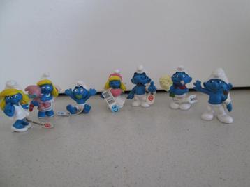 Schleich ; 7 ongebruikte smurfen ; 3 meisjes en 4 mannetjes beschikbaar voor biedingen