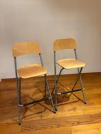 Chaises hautes - tabourets, Avec repose-pieds, 2 tabourets, Enlèvement, Utilisé