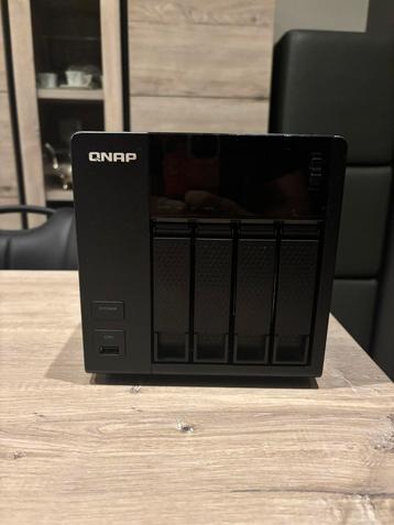 QNAP TS-419+ – Serveur NAS avec 4.5 TO beschikbaar voor biedingen