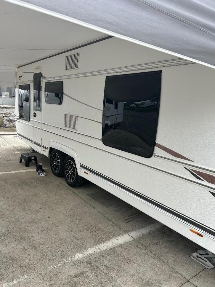 Fendt diamanten caravan, Caravans en Kamperen, Caravans, Particulier, tot en met 4, 2000 kg en meer, Standaardzit, Fendt, Frans bed