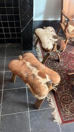 Stoelen met vacht, Huis en Inrichting, Stoffering | Tapijten en Vloerkleden, Ophalen, Zo goed als nieuw