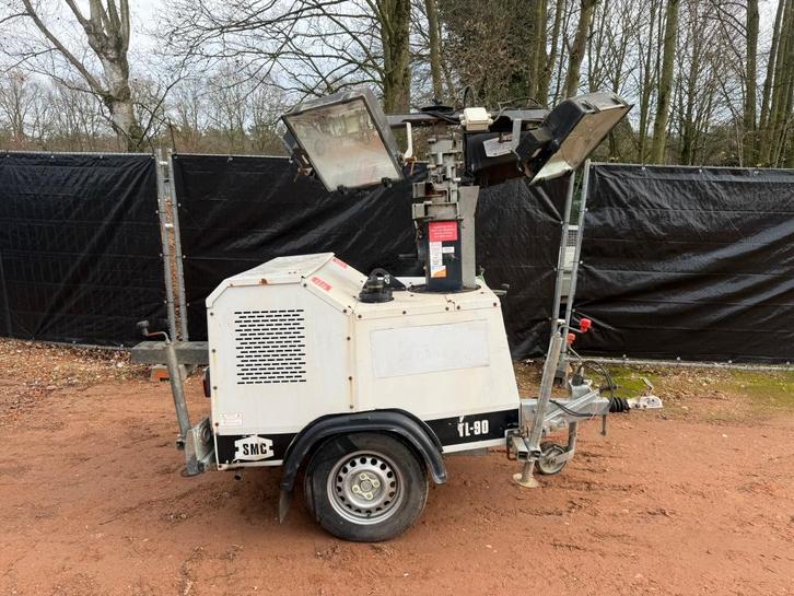 Lichtmast Morris TL-90, Doe-het-zelf en Bouw, Bouwverlichting, Gebruikt, Overige typen, 500 watt of meer, Met statief, Ophalen