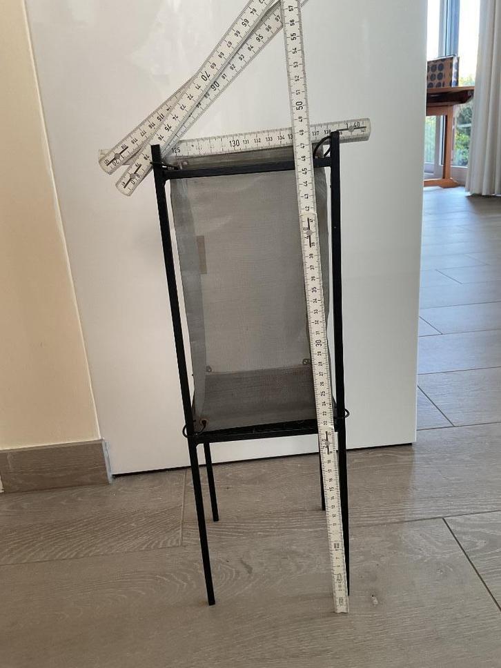 Chandelier en métal entouré d'un écran métallique., Maison & Meubles, Accessoires pour la Maison | Bougeoirs & Bougies, Neuf, Chandelier