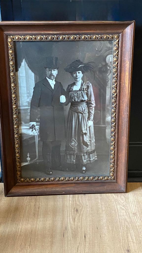 Zeer oud frame van massief eikenhout + foto (1930), Antiek en Kunst, Antiek | Woonaccessoires, Ophalen of Verzenden