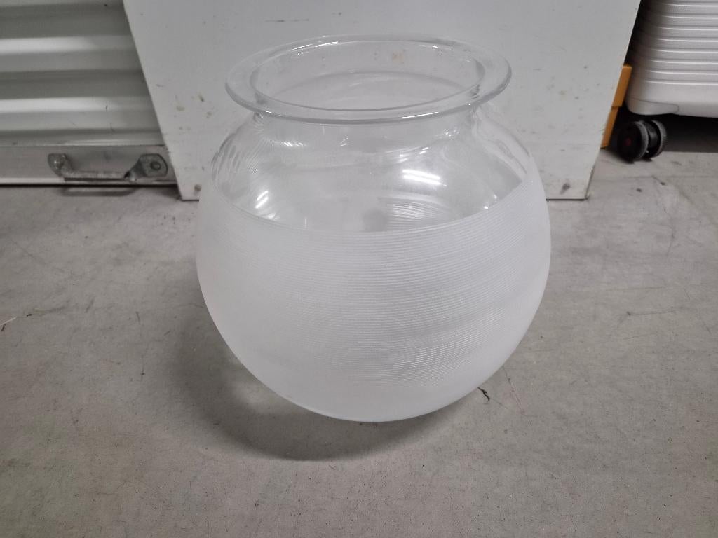 Vase, Enlèvement ou Envoi