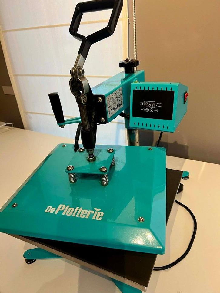 Presse de transfert, cutter, films et d'autres accessoires, Hobby & Loisirs créatifs, Bricolage, Utilisé, Matériel de bricolage