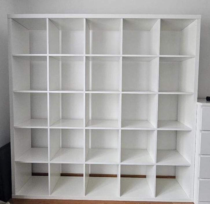 25 compartiments de kallax blanc à l'état neuf, Maison & Meubles, Armoires | Vitrines, Enlèvement