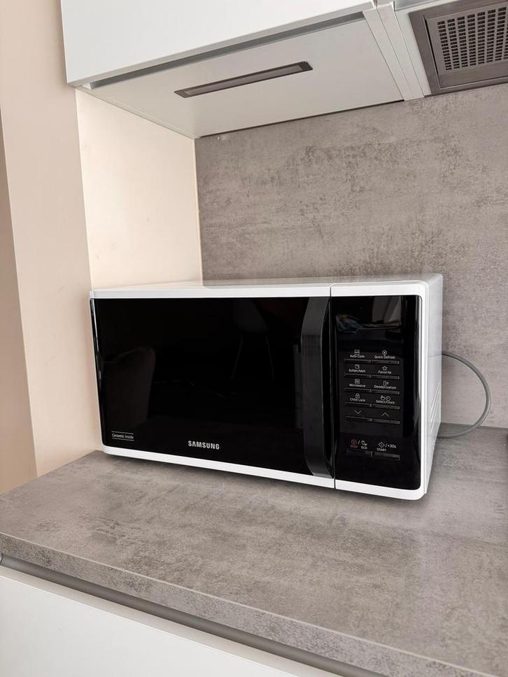 Samsung Microgolfoven goede, nette staat, Elektronische apparatuur, Microgolfovens, Zo goed als nieuw, Microgolfoven, Ophalen