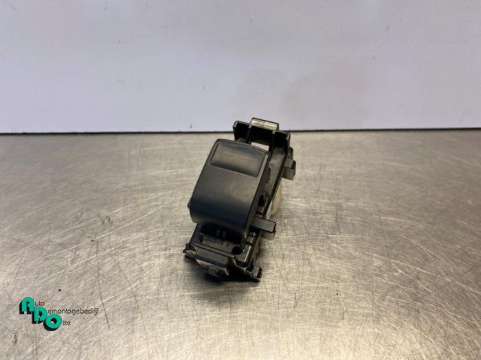 Commutateur vitre électrique d'un Toyota Yaris (Yaris 2 09-, Autos : Pièces & Accessoires, -, 3 mois de garantie, Toyota, Utilisé