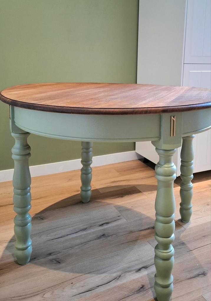 Table ronde ancienne CHÊNE MASSIF restaurée – 4/6 pers., Maison & Meubles, Tables | Tables à manger, Comme neuf, 100 à 150 cm