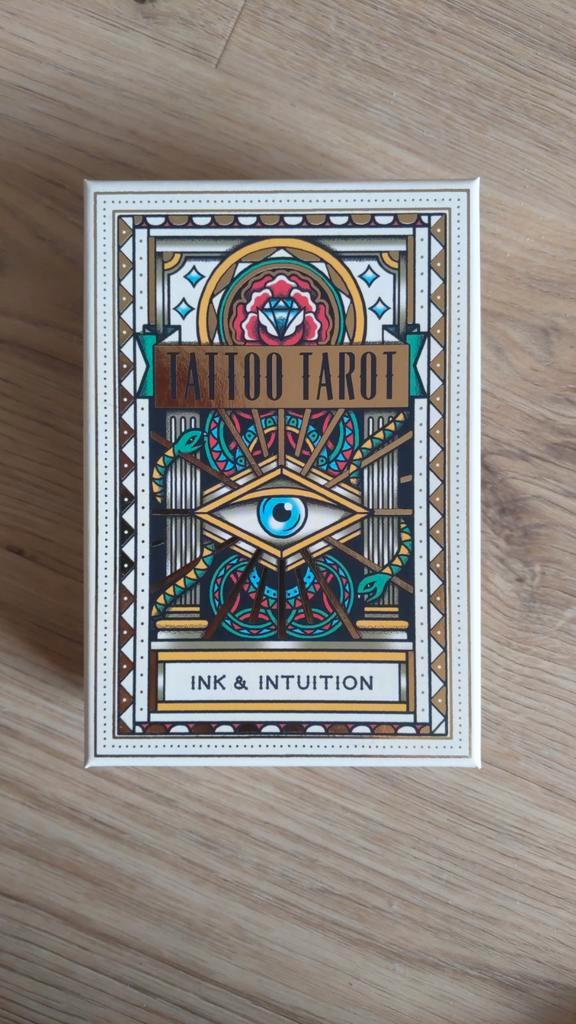 Tattoo Tarot, Boeken, Esoterie en Spiritualiteit, Ophalen of Verzenden