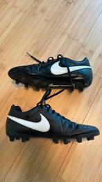 Nike voetbalschoenen maat 41, Ophalen, Zo goed als nieuw, Schoenen