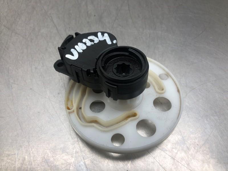 KACHELSTELMOTOR Toyota Aygo (B40) (01-2014/06-2018), Auto-onderdelen, Airco en Verwarming, Toyota, Gebruikt