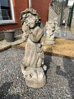 Allerlei grote stenen beelden, Enlèvement, Comme neuf