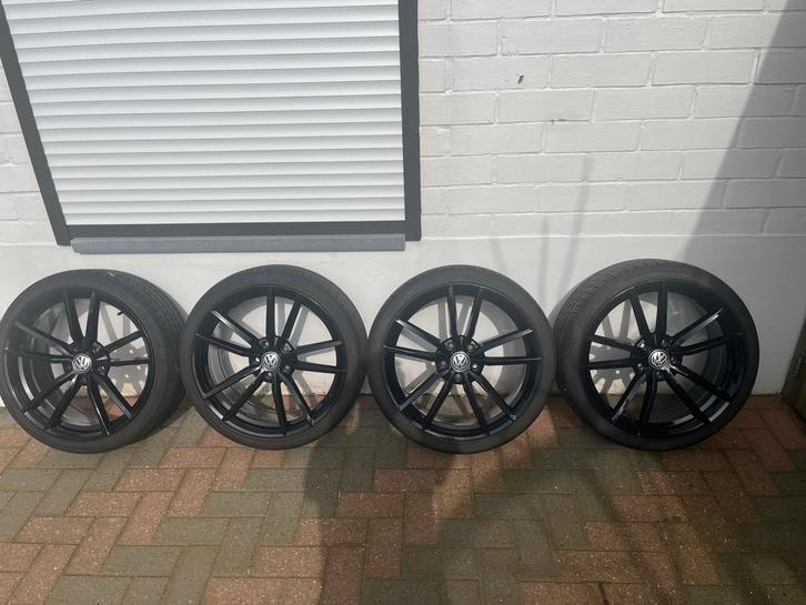 Volkswagen golf pretoria velgen 19inch, Auto-onderdelen, Banden en Velgen, Band(en), Ophalen