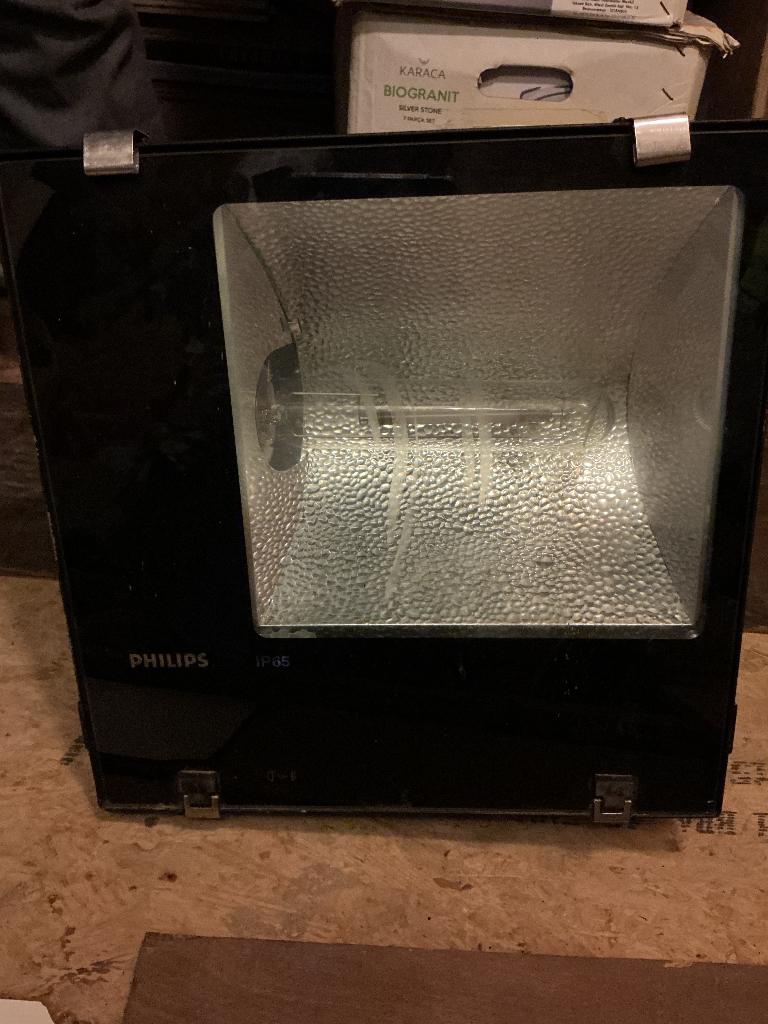 Philips Tempo Spotlight IP65 — Lampe d'extérieur  puissante, Enlèvement