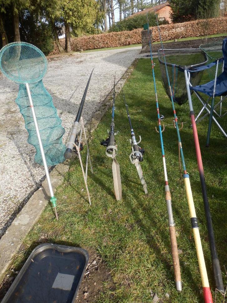 A vendre 5 cannes à pèches + matérielles en très bon état, Watersport en Boten, Hengelsport | Algemeen, Gebruikt, Ophalen