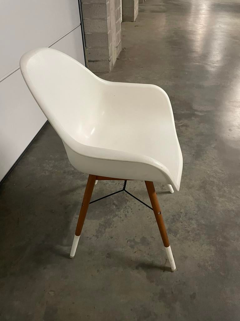Set van 4 witte Eames-stijl buitenstoelen, Maison & Meubles, Chaises, Enlèvement, Comme neuf, Blanc