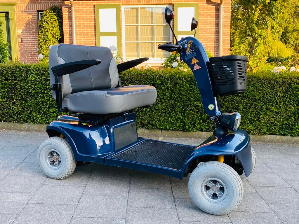 Duo scootmobiel Shoprider - Scootmobiel voor 2 personen, Diversen, Rolstoelen, Ophalen of Verzenden, Inklapbaar, Zo goed als nieuw