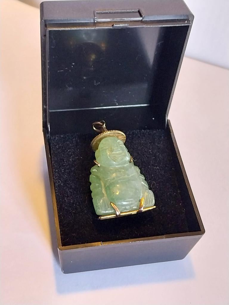9K GOUDEN HANGER MET JADE BUDDHA, Handtassen en Accessoires, Kettinghangers, Zo goed als nieuw, Goud, Goud, Overige voorstellingen