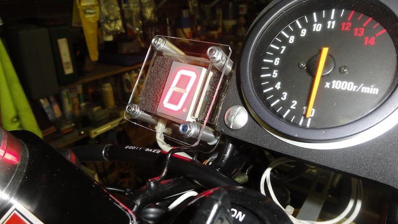 Suzuki RGV250 VJ22 | Indicateur de rapport engagé, Envoi, Utilisé