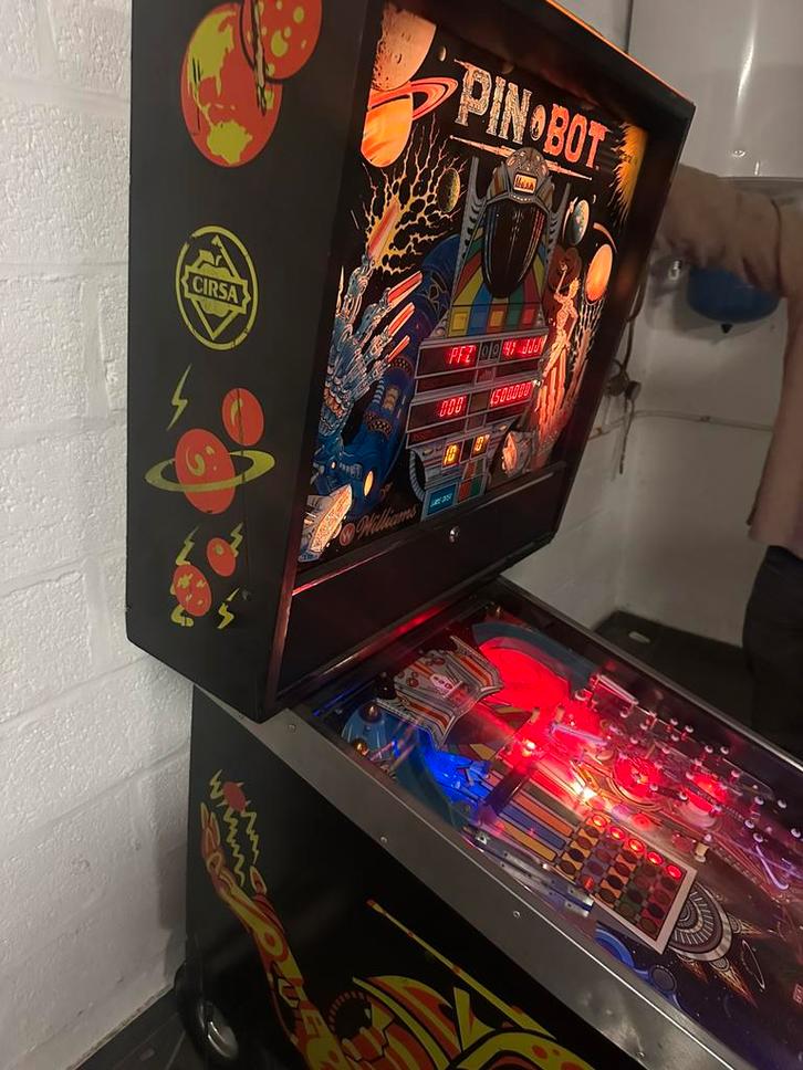 La charmante Pinbot Williams, Collections, Machines | Flipper (jeu), Utilisé, Électronique, Autres marques, Enlèvement