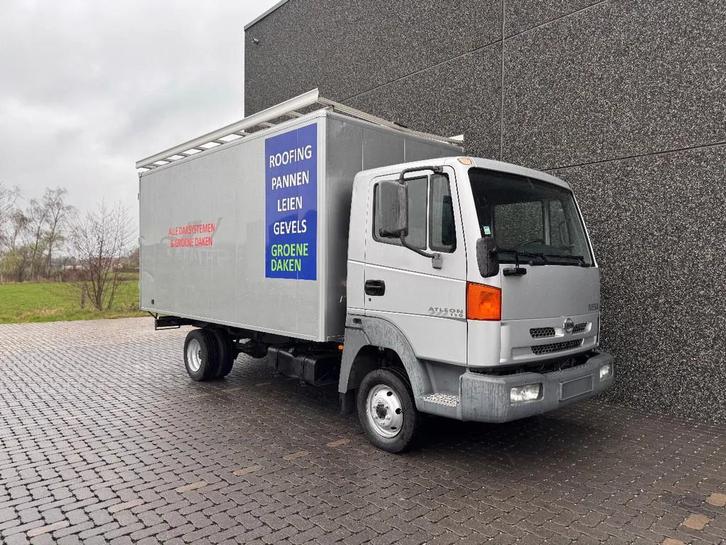Nissan Atleon 110 (année de construction 2001), Autos, Camions, Entreprise, Achat, Autres marques, Autres carburants, Boîte manuelle