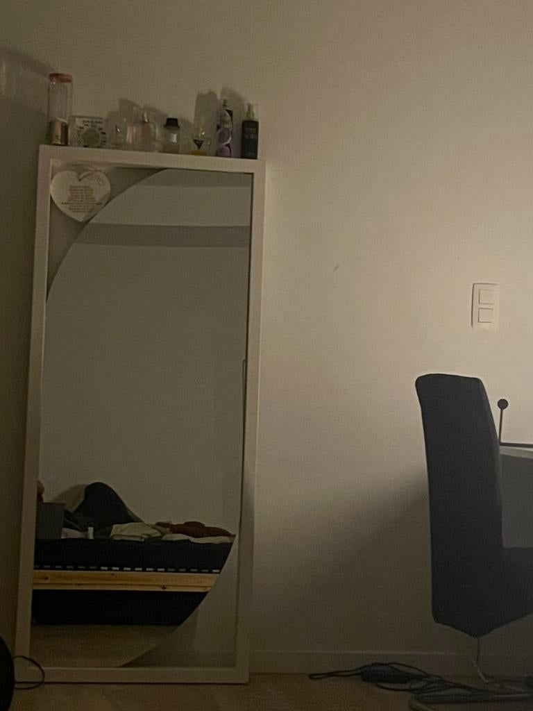 Grote spiegel, Enlèvement